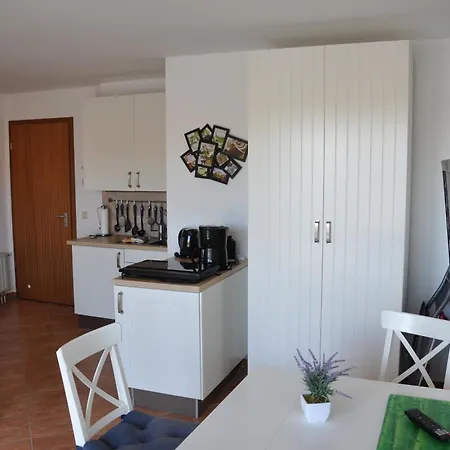 212 Lagunenstadt *